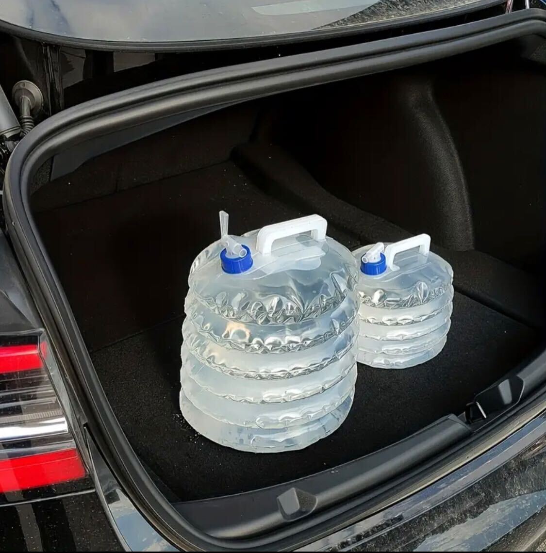 2 pieces 10 Ltr. High Quality Extra-large capacity portable folding water bucket, camping and hiking collapsible hydration bladder, outdoor foldable water container, multi-functional retractable drinking bottle.