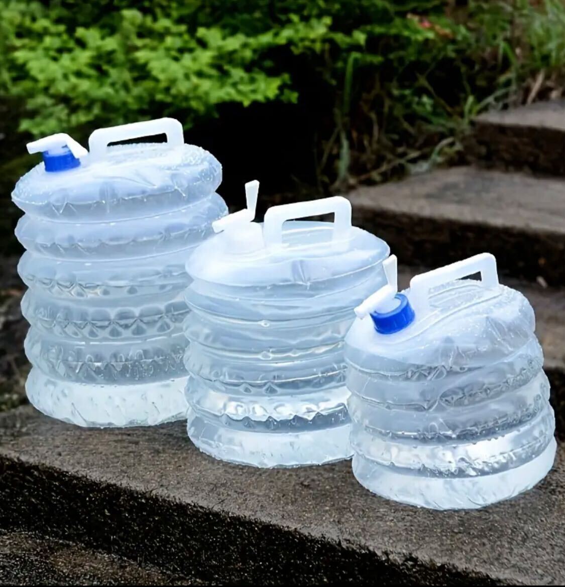 2 pieces 10 Ltr. High Quality Extra-large capacity portable folding water bucket, camping and hiking collapsible hydration bladder, outdoor foldable water container, multi-functional retractable drinking bottle.