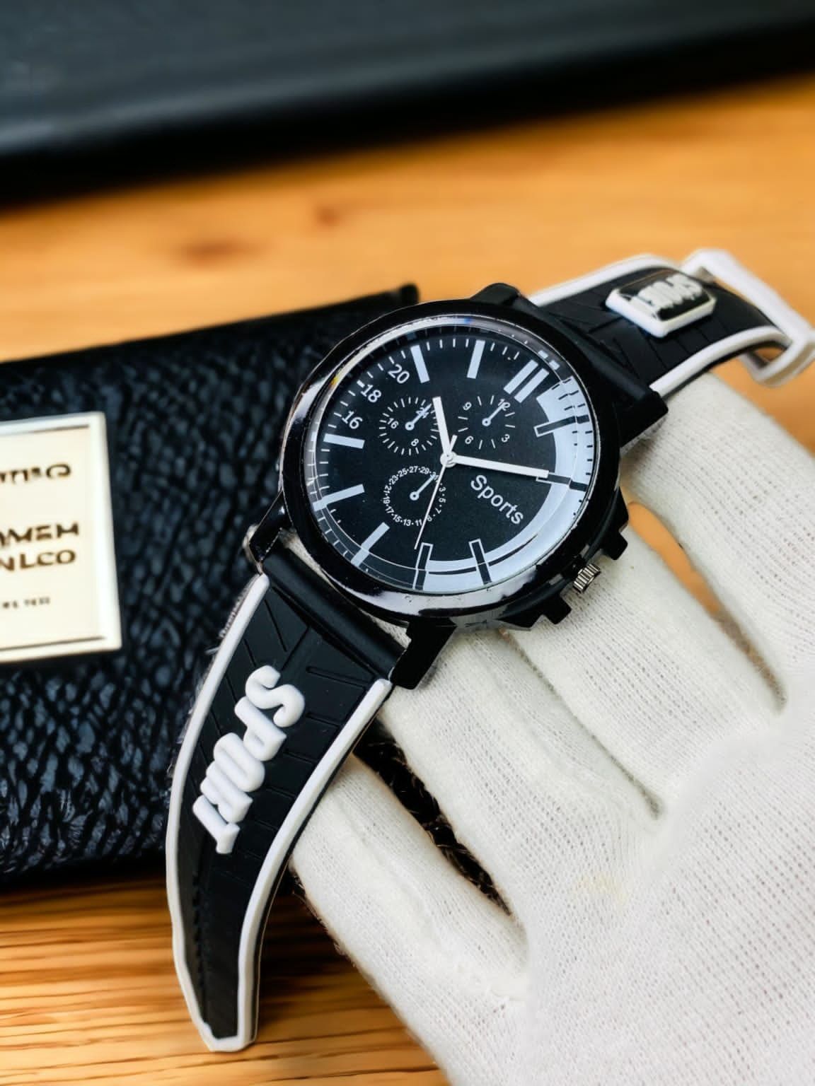 2 pieces White Color Stylish Sports Analog Rubber Strap Watch For Boys Men's